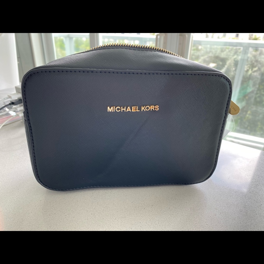 NWOT- Micheal Kors purse